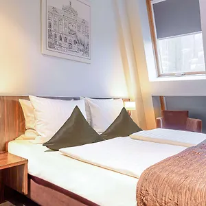 https://ramada-hotel-frankfurt-city-center.hotelsheidelberg.net